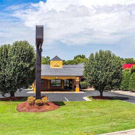 Quality Inn Albemarle Bagian luar foto